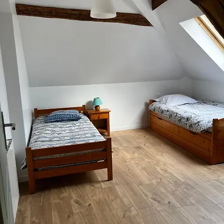 T3 En Duplex Logement Entier Charlieu Buitenkant foto